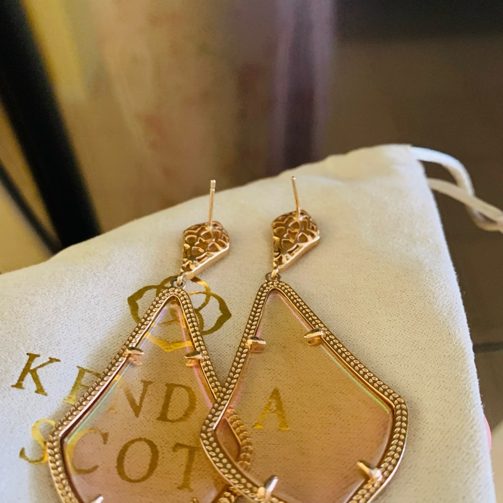 Kendra Scott peach Iridescent Set π - Picture 3 of 7